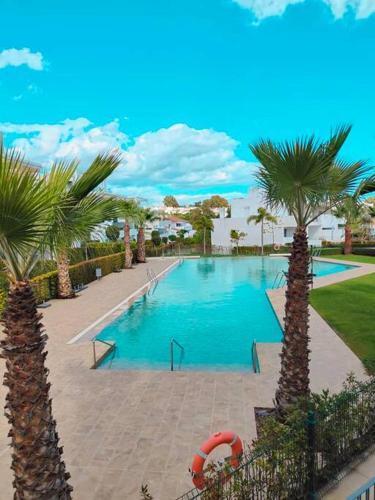 Luxury Golf & Private Garden
