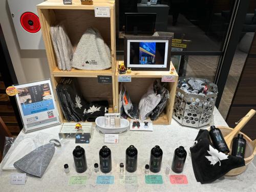 a table with a display of items on it at ホテルプラタナス新横浜 in Yokohama