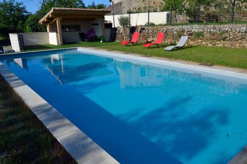 La Magnanerie de l'Estrade, gîte 8 pers avec piscine
