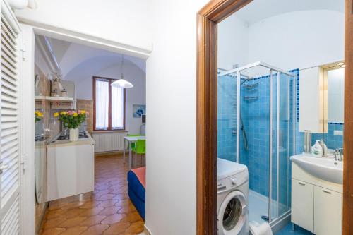 Bathroom sa casa vicino al mare