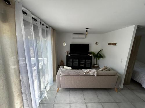 Φωτογραφία από το άλμπουμ του Maisonnette 32m2 climatisé avec jacuzzi au calme. σε Trans-en-Provence