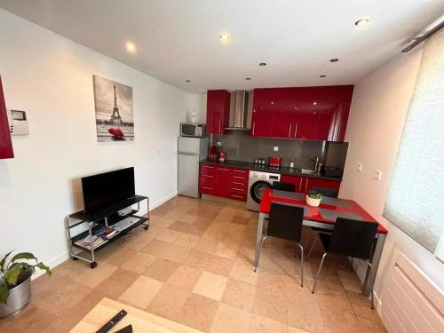 Cucina o angolo cottura di Appartement moderne à Aubervilliers - 45 m² - Parking payant