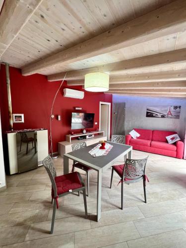 Gallery image of Happy family apartment in Trucco
