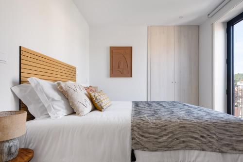 Lovely 2-bed in the city centre with a sunny balcony