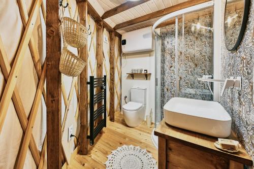 Gambar di galeri bagi Dolina Jurt Glamping Giżycko di Sulimy