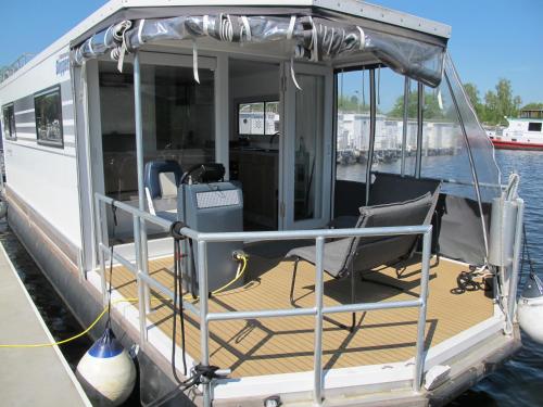 Φωτογραφία από το άλμπουμ του Hausboot HANNA by fewo-plan HENN100 σε Hennigsdorf
