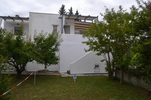 Summer House with sea view and garden