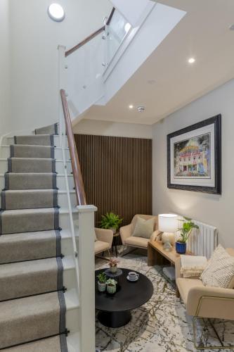 Kings Road Suites photo 40