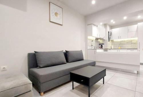 Wonderful flat in Kavouri