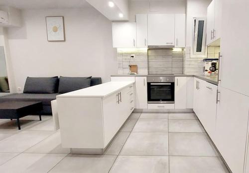 Wonderful flat in Kavouri