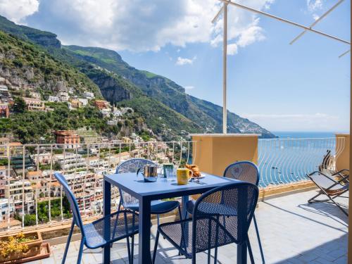 Afbeelding uit fotogalerij van Casa Bijou - De Vivo Realty Positano in Positano