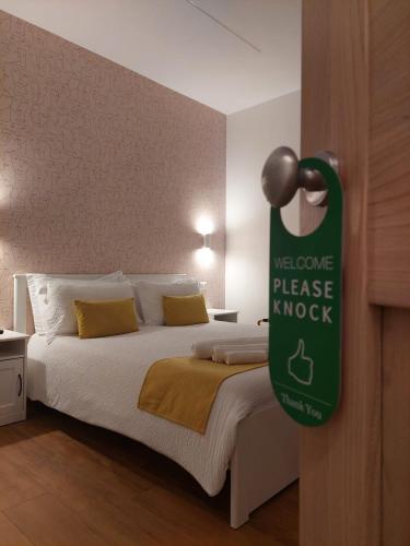 Katil atau katil-katil dalam bilik di yoyo House Luxury Napoli