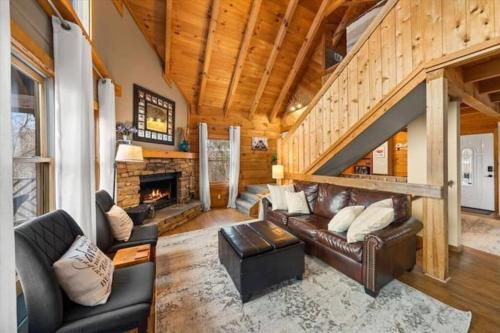 "Smoky Banjo Cabin" Epic Views & Total Privacy photo 10