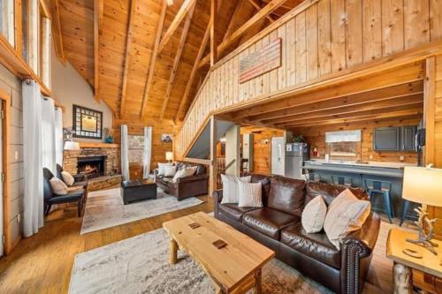 "Smoky Banjo Cabin" Epic Views & Total Privacy photo 5