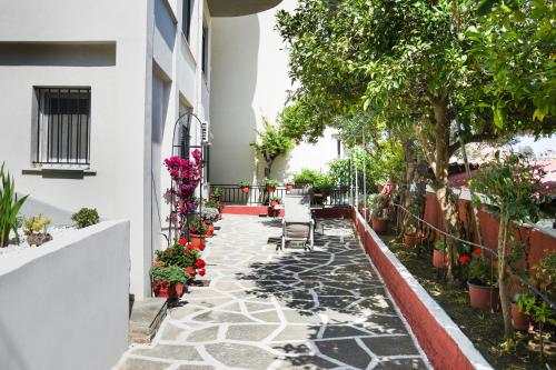 Vonkajšia záhrada v ubytovaní Rent House Daphne