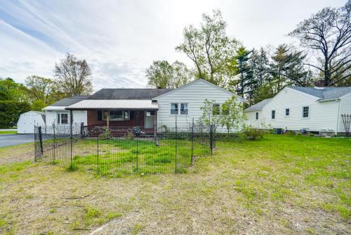 Gallery image of Cozy Ballston Spa Home with Fenced Yard! in Malta