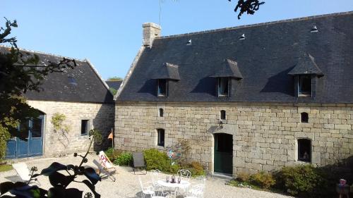 Belle maison au bord de la mer