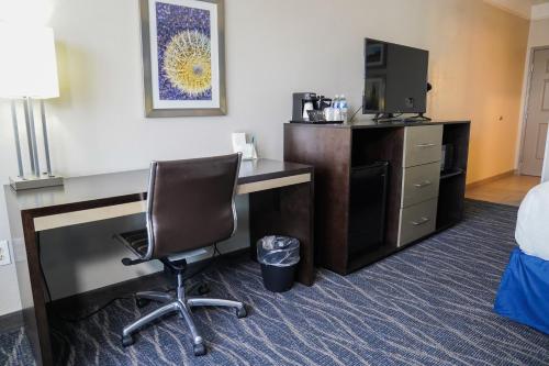 Gallery image of La Quinta by Wyndham Phoenix I-10 West in Phoenix