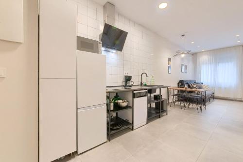 Kuchyň nebo kuchyňský kout v ubytování Apartamentos Basarrate Self Check in