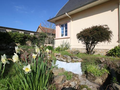Photo de la galerie de l'établissement Maison familiale 3 chambres proche mer à Saint Brévin - FR-1-364-106, à Saint-Brévin-les-Pins