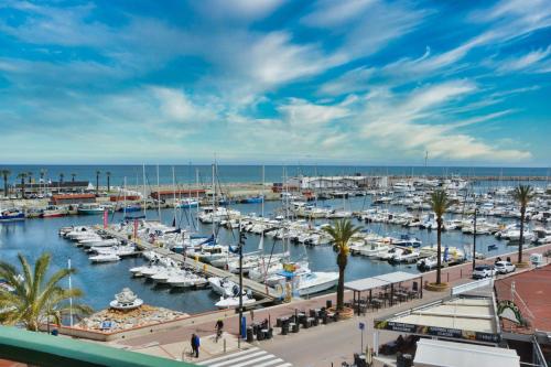 Lovely 51 m with harbour view