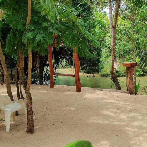 Taman di luar Pousada Praia dos Buritis