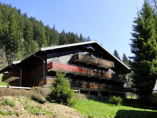 Studio confortable 4 personnes avec balcon à Châtel
