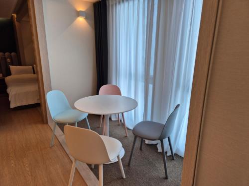 Ruang duduk di The solid residence - Elbon the stay by haeundae