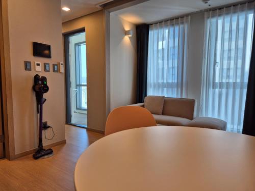 Ruang duduk di The solid residence - Elbon the stay by haeundae