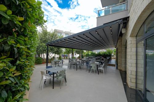Imagen de la galería de Heksamil Hotel, en Ksamil
