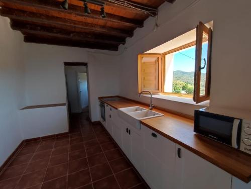 Η κουζίνα ή μικρή κουζίνα στο Campo and relax Málaga country house