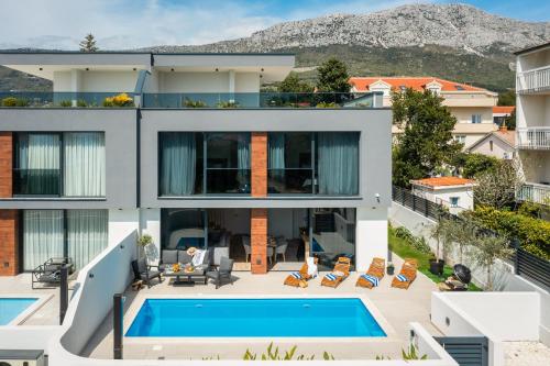 Luxury Villa Etera with Heated Pool