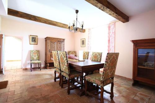 Ruang duduk di Gîte Les Tilleuls