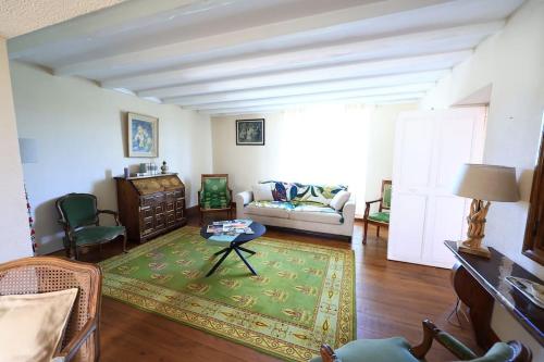 Ruang duduk di Gîte Les Tilleuls