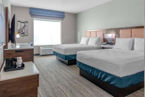 Hampton Inn & Suites Indianapolis West Speedway Image