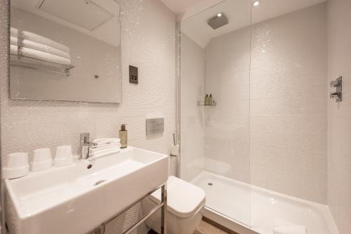 Bilik mandi di Murrayfield Hotel