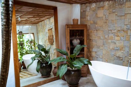 Ένα μπάνιο στο Vill Val Canggu