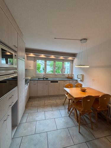 Kuchyň nebo kuchyňský kout v ubytování Garden Park Apartment
