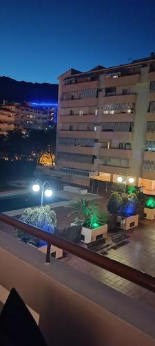 luxury homes Marbella sun beach and pool