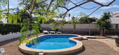 Riumar "Primavera", 50m to beach, private pool, On-Site-Service, dog beach