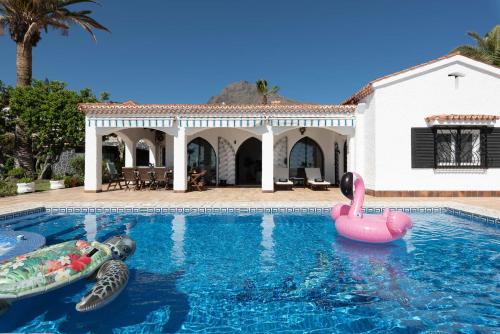 KARAT Villa La Armonia