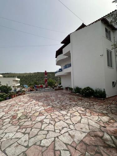 CAUSHI Apartments Ksamil