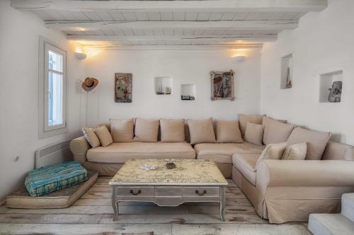 Gallery image of Dewdrop House, Livadi Serifos in Livadion