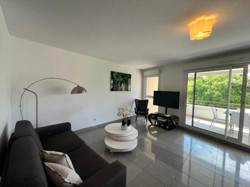 Grand T3 neuf proche port/centre ville