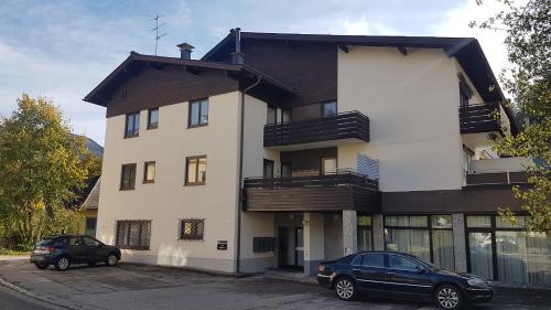 Das Gebäude in dem sich die Ferienwohnung befindet