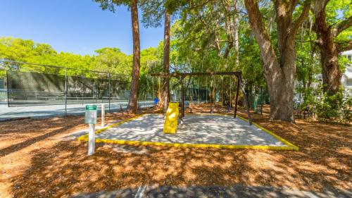 Walk to the Beach Contemporary Coastal Villa Fully Remodeled Spring 2024 Expansive Balcony photo 35