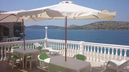 Apartman 7 m od mora