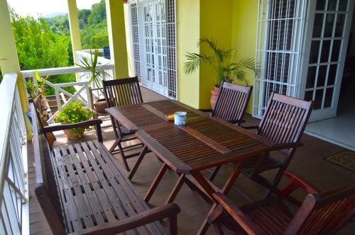 Galeriebild der Unterkunft Seascape Villa 3BR with Stunning Caribbean Sea View in Castries