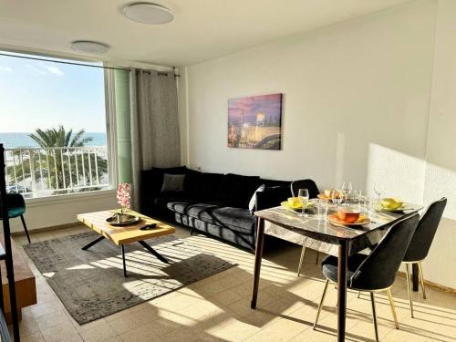 Gallery image of Amazing sea view in Qiryat Yam