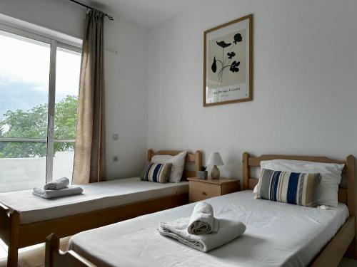 Central, Sunny & Spacious Apartment in Town - El Greco Apartments No 1